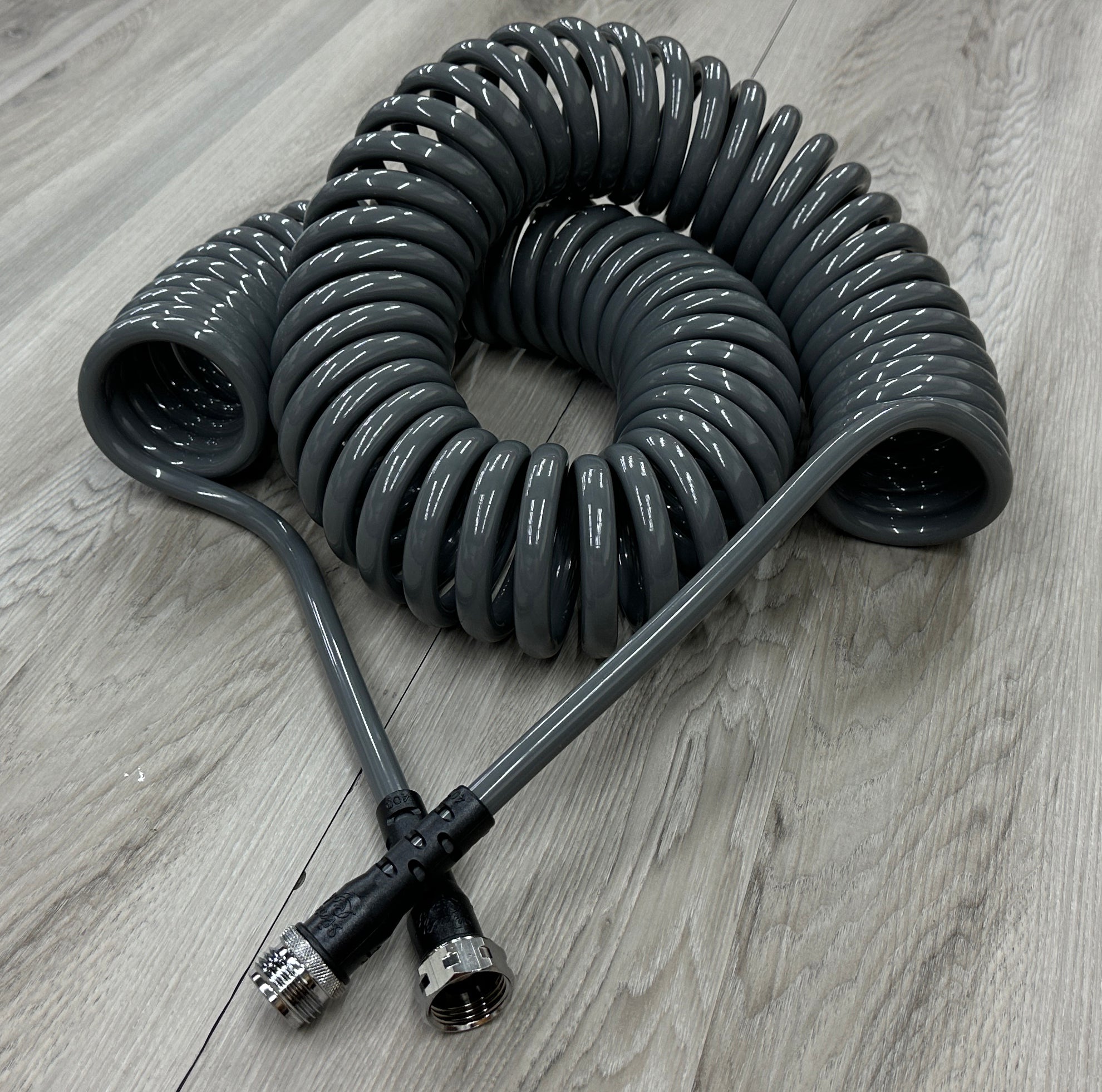 The Small Space Coil Hose 3/8" (300 Series)