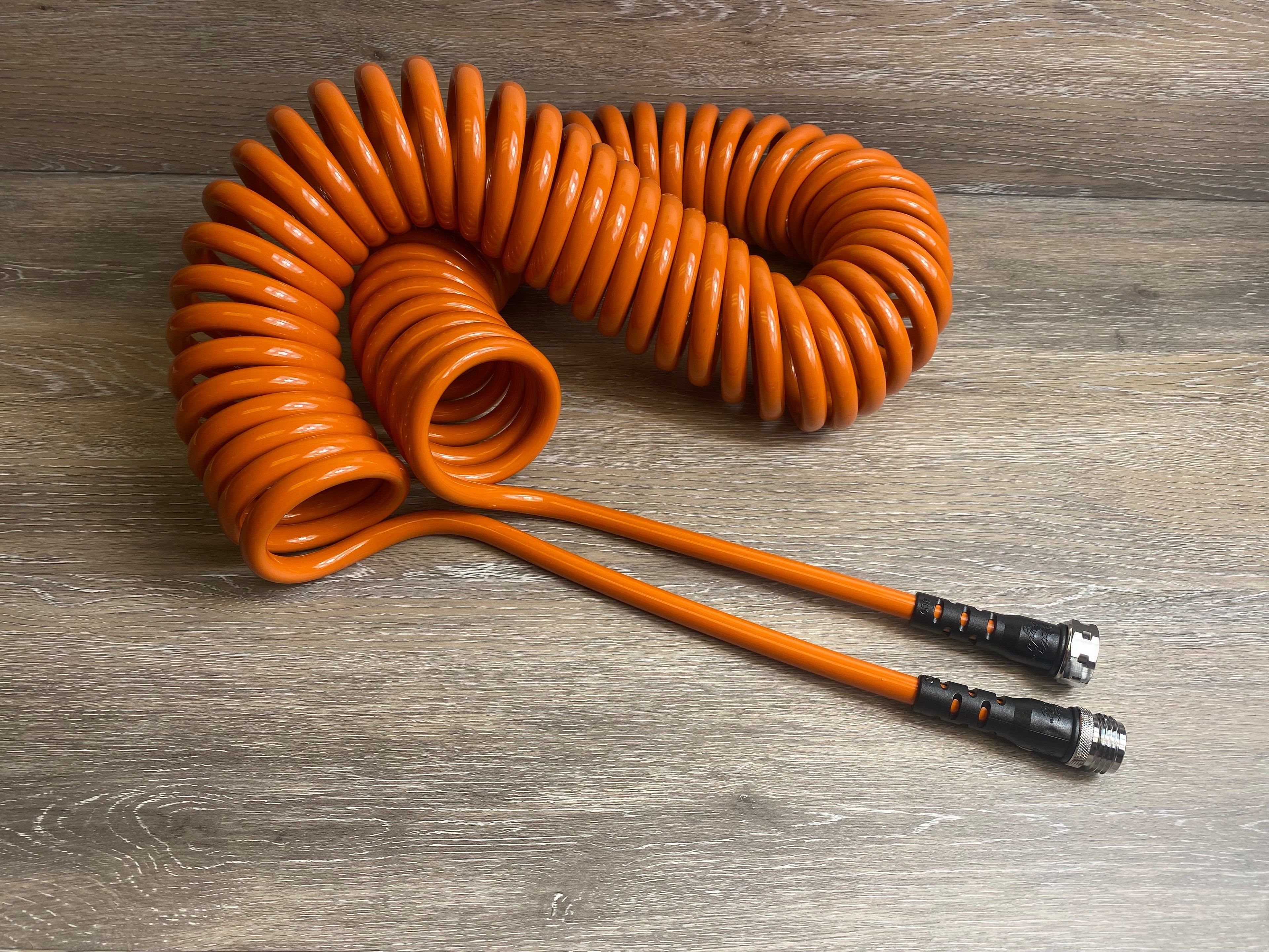 The Small Space Coil Hose 3/8" (300 Series)